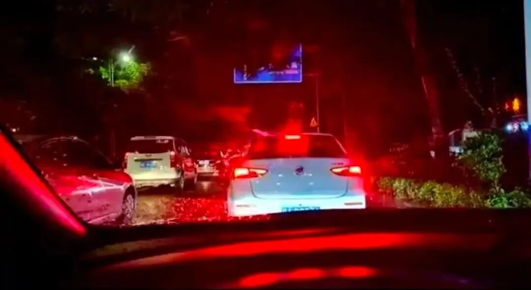 騎行反光裝置_冬夜安全出行_出行提示